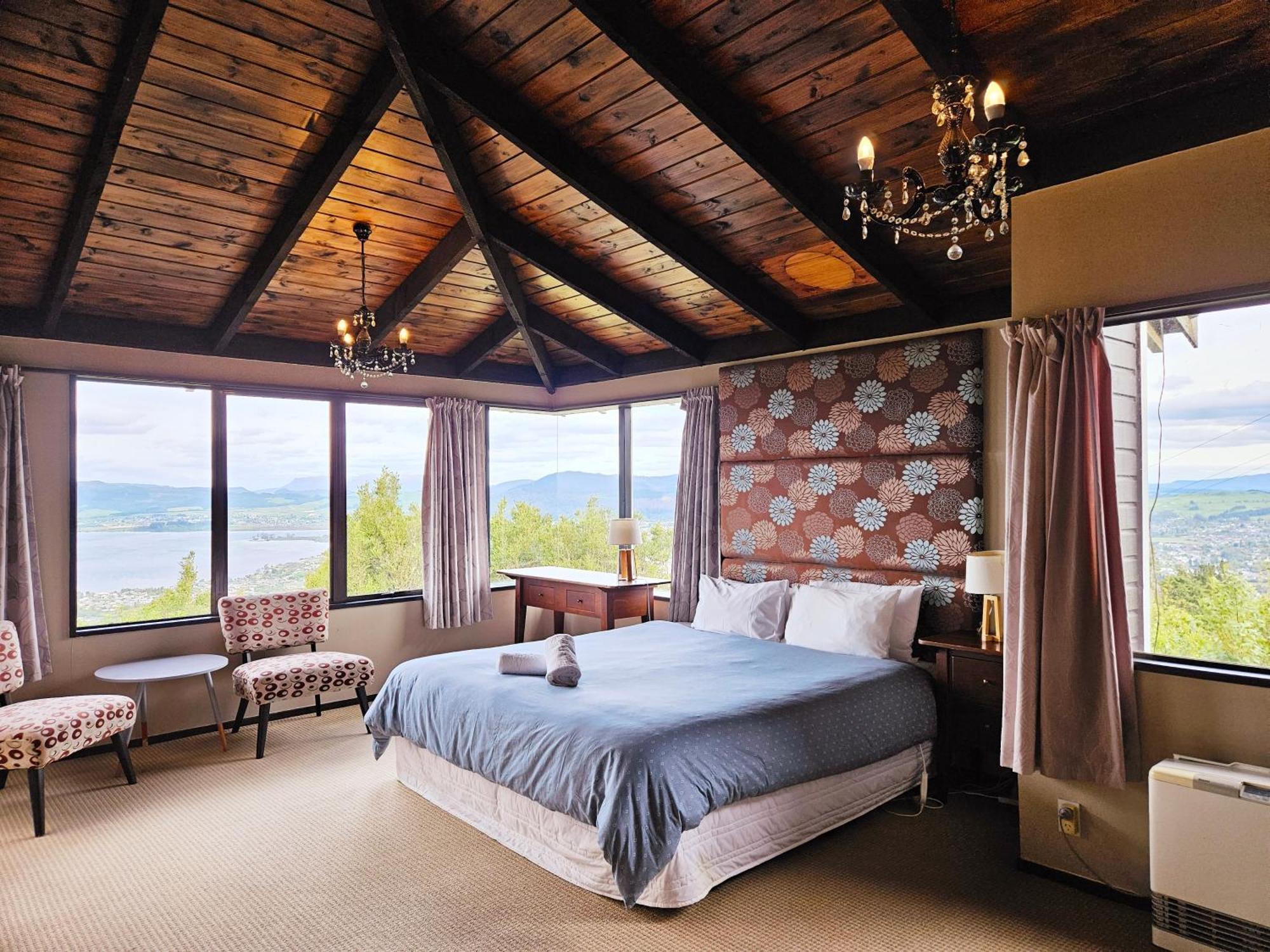 Aorangi Mountain Lodge ロトルア エクステリア 写真